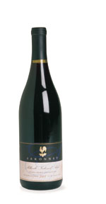 bottle of Sakonnet red