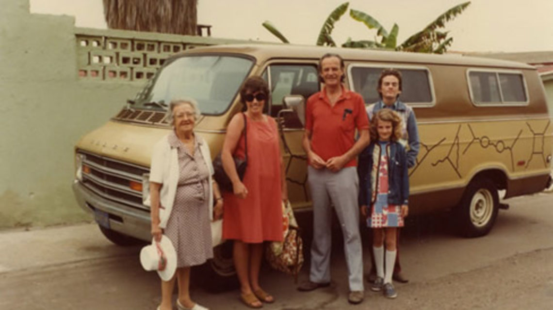 Photo of Richard Feynman with van