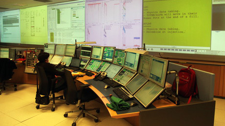 Photo of ATLAS Control Room night shift