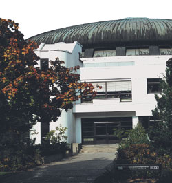 Berlin Electron Storage Ring Company for Synchrotron Radiation