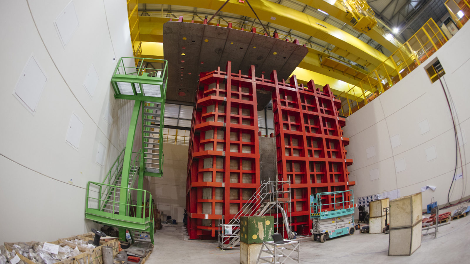 Photo of DUNE prototype at CERN