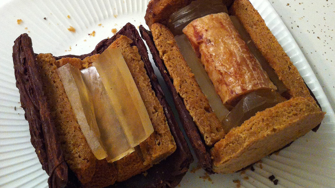 Photo of "CMS detector cake in preparation: the inner barrel section with tracker, calorimeters and solenoid"