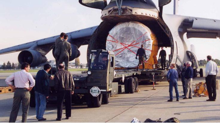 Photo of BaBar coil arrives in cargo plane